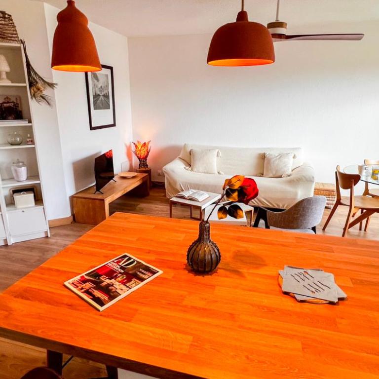 Private parking - AC - Secure residence - Appartement 2 Chambres - 14