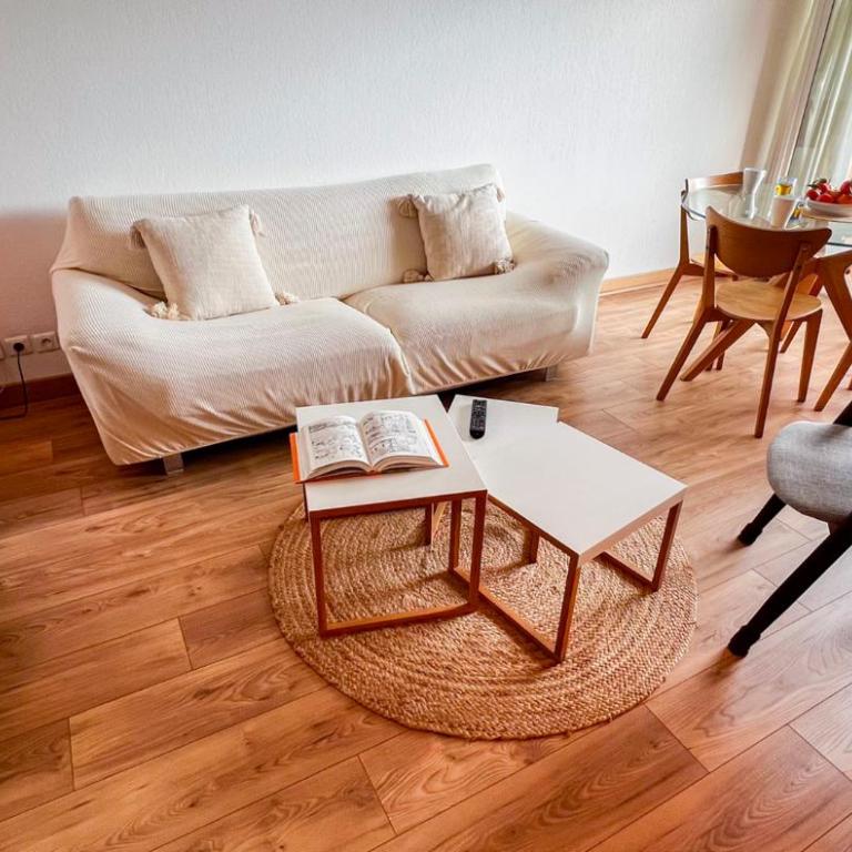 Private parking - AC - Secure residence - Appartement 2 Chambres - 11