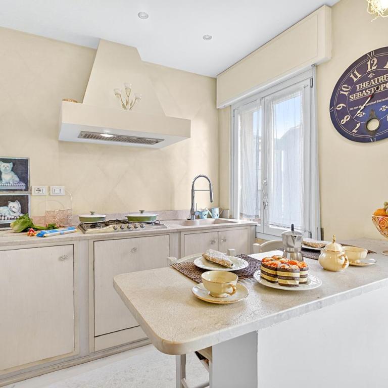 Chic Retreat with Park | Central Salò - Happy Rentals - Appartamento con Balcone - 4