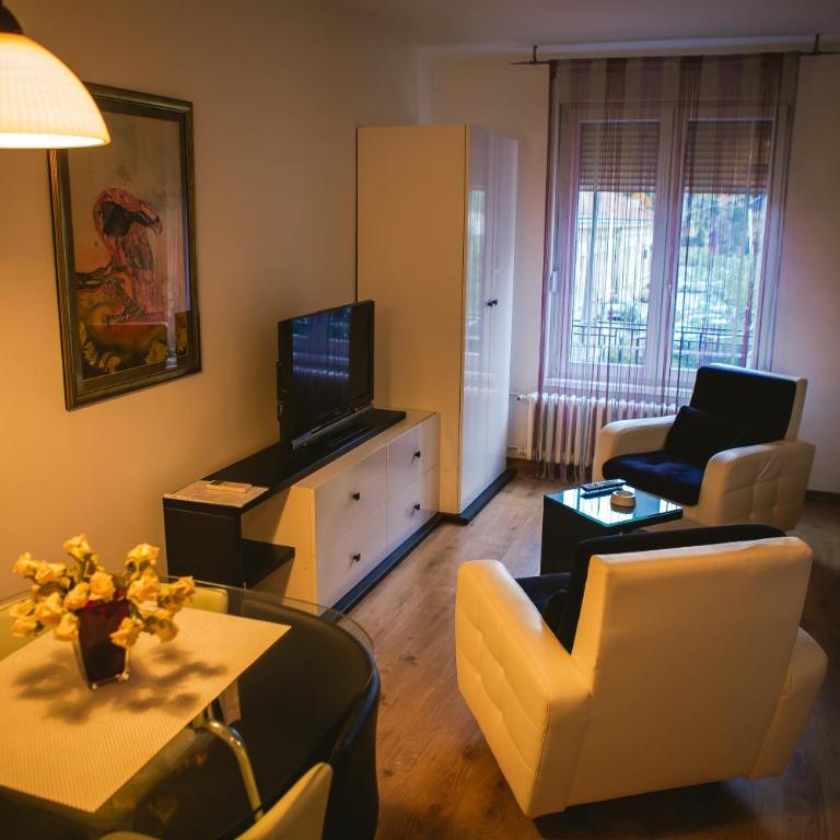 Lina Apartments - Studio - 1