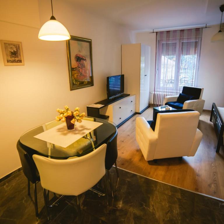Lina Apartments - Studio - 2