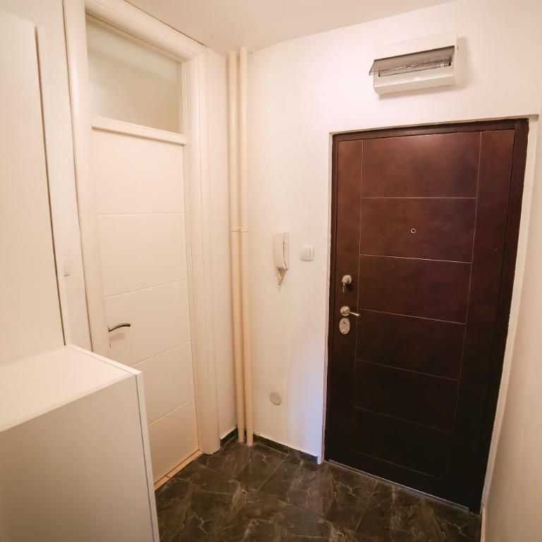 Lina Apartments - Studio - 11