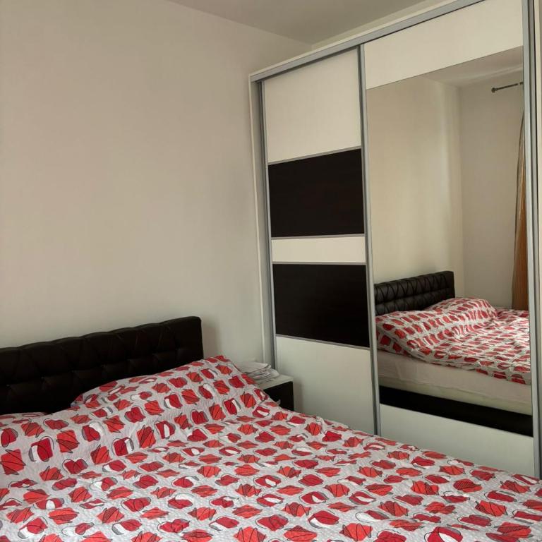 Apartman Pale centar - Two-Bedroom Apartment - 8