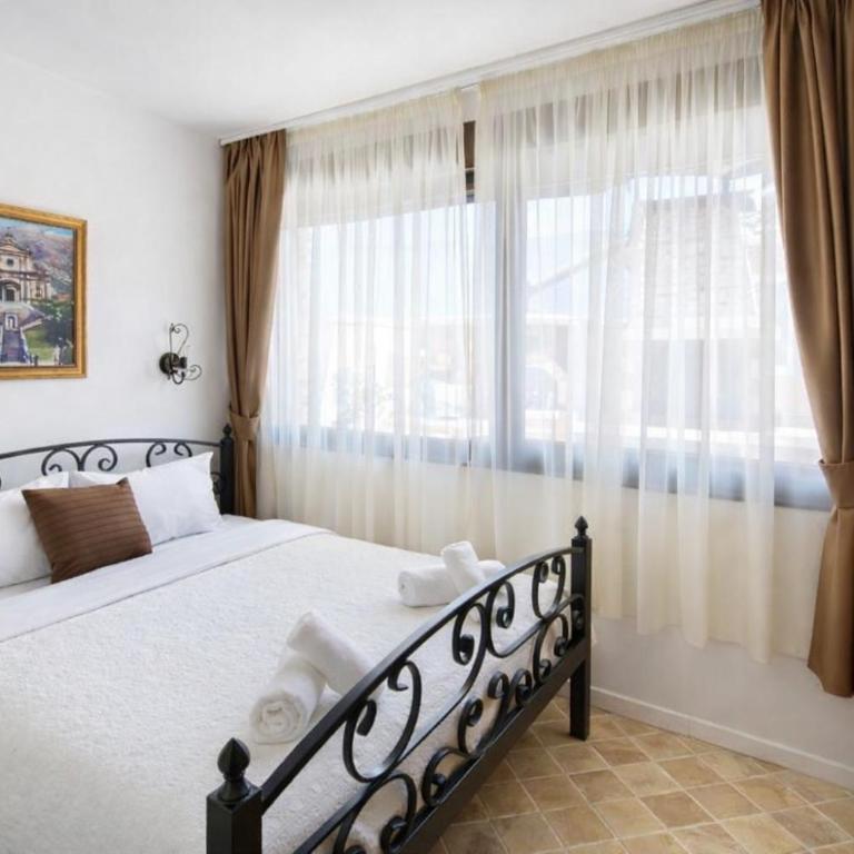 Apartments Bonaca - Two-Bedroom Apartment with Terrace - 6