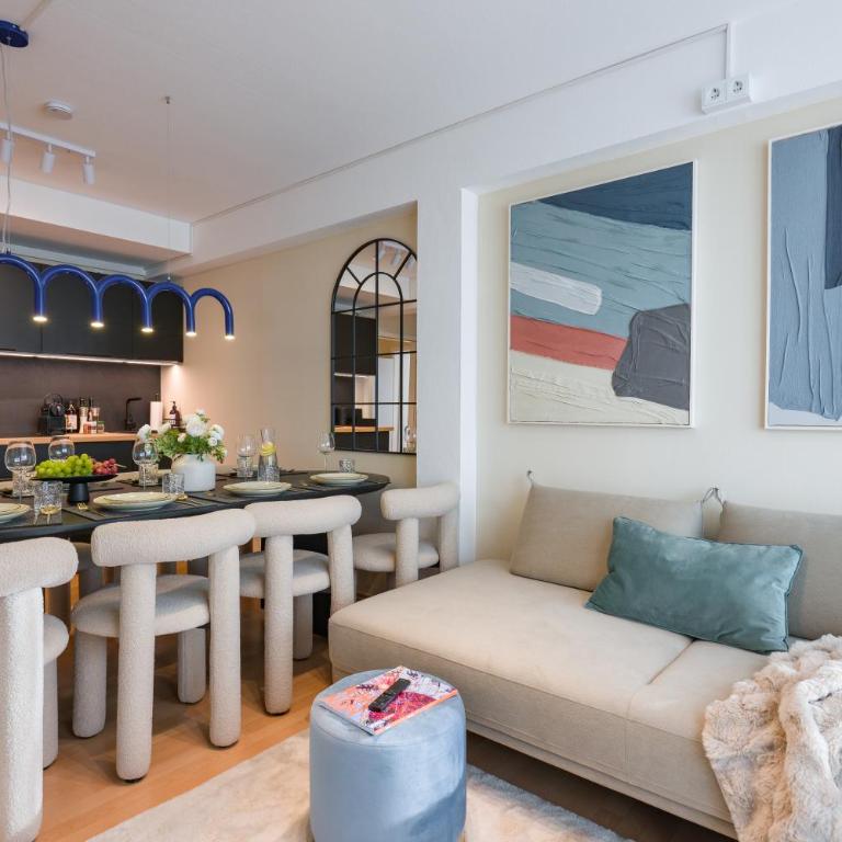 Valemi NEW Premium & Huge, 2Bathroom, SuperCentral, FreeParking, up to 8-16 Guests - Apartment mit 2 Schlafzimmern - 24