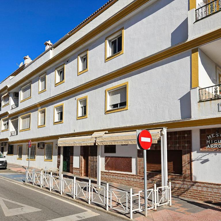 Apartment in centre of La Cala, 200 metres from beach - Apartment - 31
