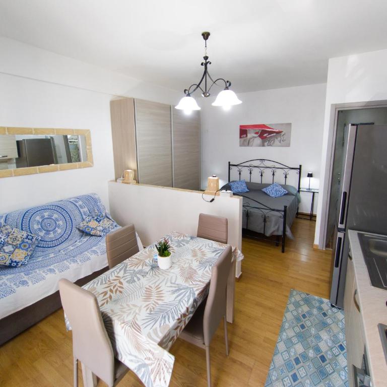 La Casa sul Corso - a due passi dal mare - Monolocale Familiare - 1