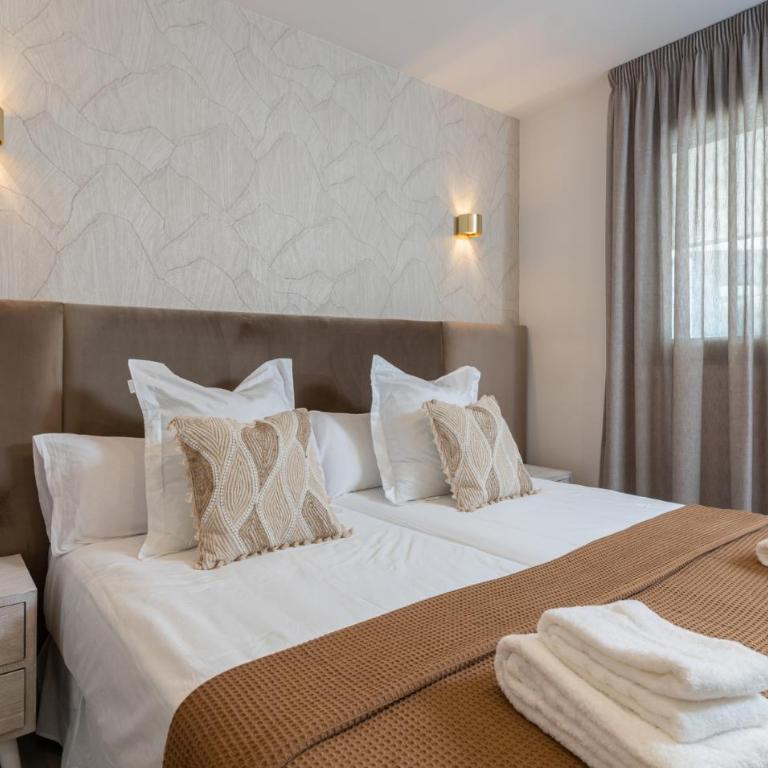 Stunning Contemporary 3-Bedroom Corner Apartment in the Idyllic Oasis 325, Estepona - Apartamento - 24