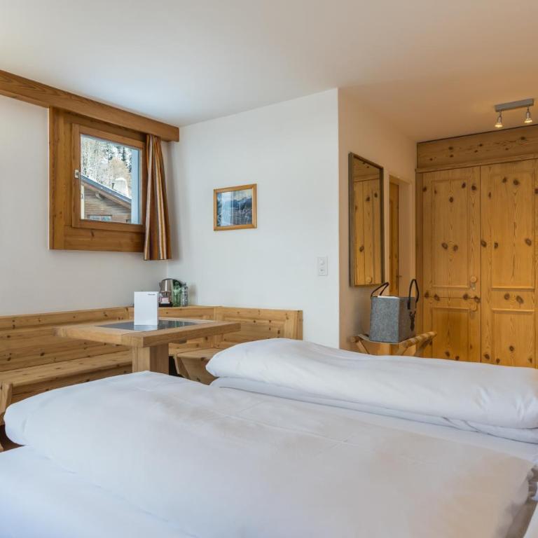 Hotel Chesa Surlej - Standard Doppelzimmer mit Balkon - 3