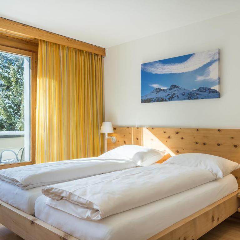 Hotel Chesa Surlej - Classic Doppelzimmer mit Balkon - 5