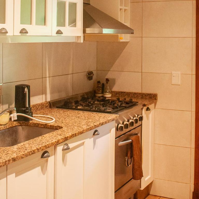 Casa OMA - Casa a dos cuadras del mar en Chapadmalal zona Cruz del Sur para 5 PAX con parrilla - Hola Sur - Casa de 2 dormitorios - 10