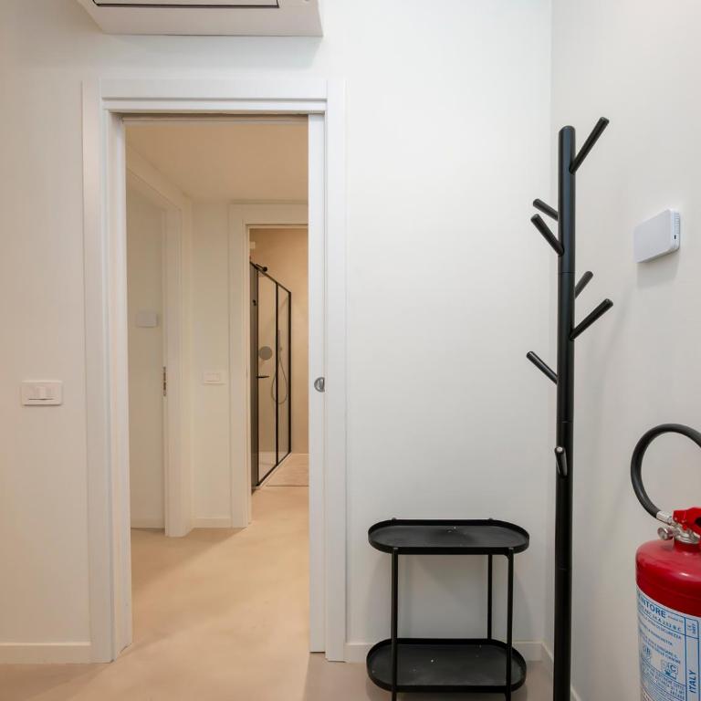 I-Host - Modern 1BR with Balcony near Sempione - Appartamento con 1 Camera da Letto - 17