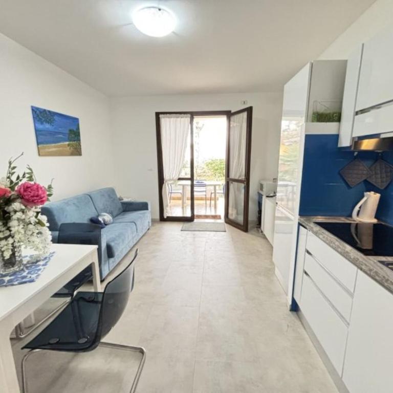 Modern flat near the beach with pool - Appartamento - 1