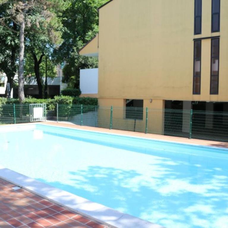 Modern flat near the beach with pool - Appartamento - 2