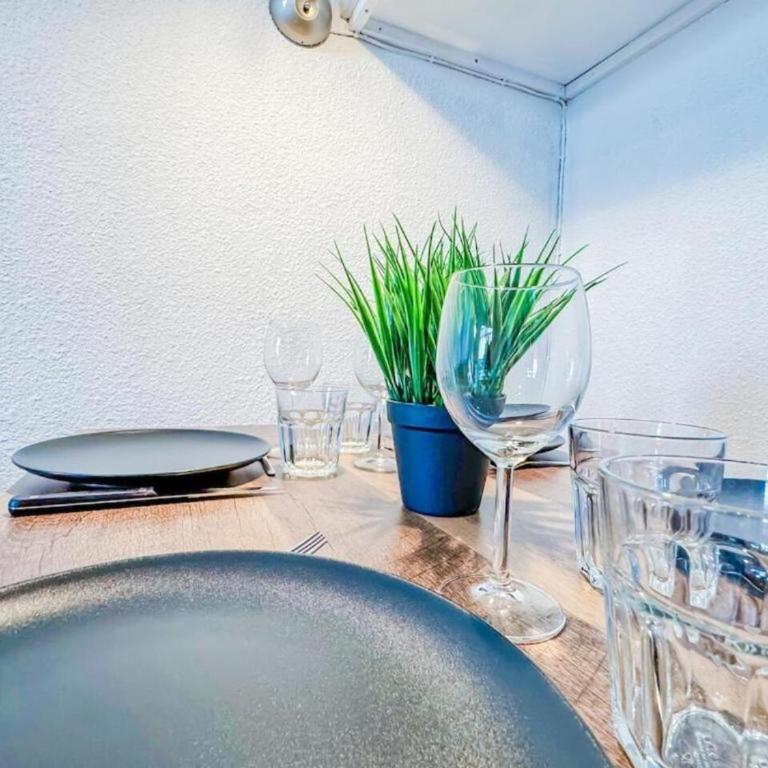 Bel appartement avec balcon et parking privé - Appartamento Monolocale - 5