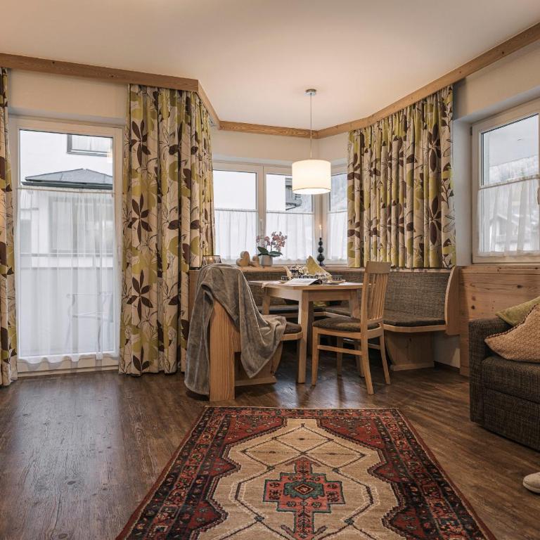 Appartements Alpenkristall - Two-Bedroom Apartment - 3