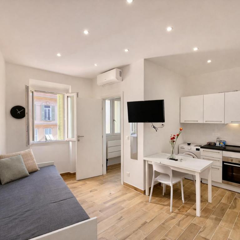 Cozy studio in the heart of Menton's old town - Appartement - 1