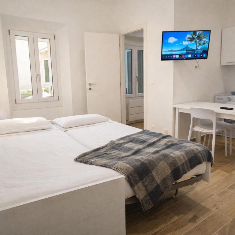 Cozy studio in the heart of Menton's old town - Appartement - 7