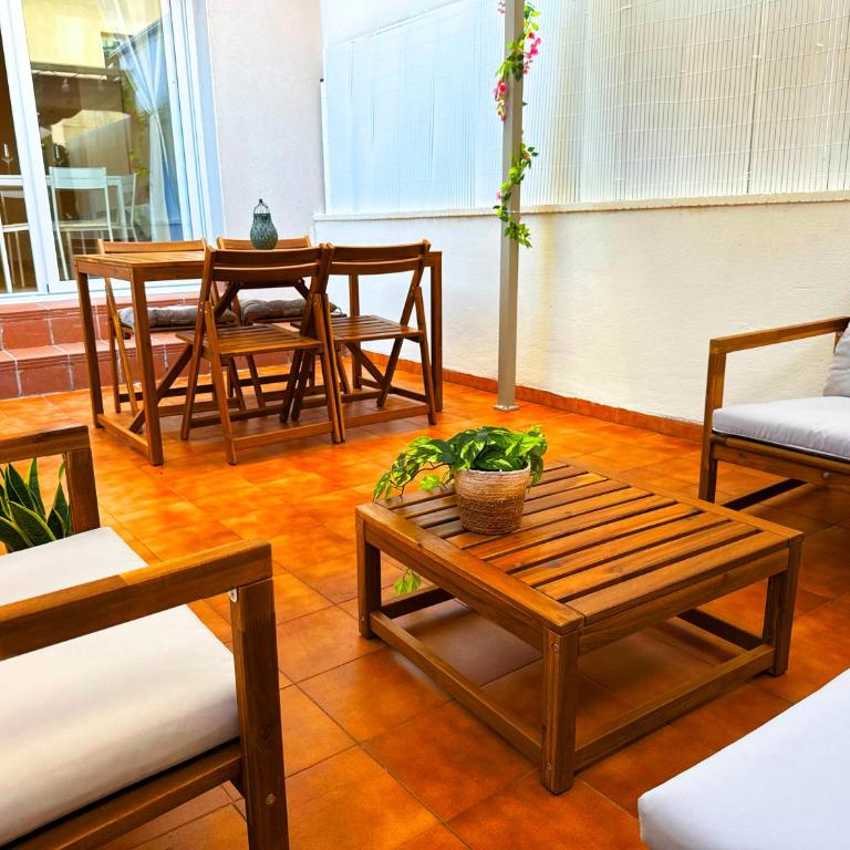 Apt con chill-out, piscina en la azotea a 5 min de la playa y parking privado - Estudio con terraza - 29