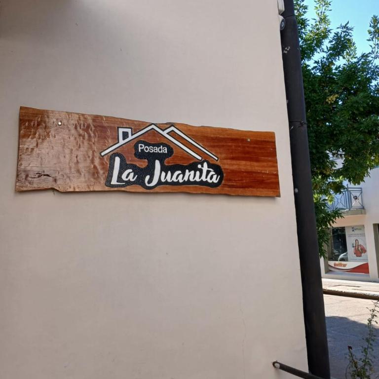 La Juanita - Two-Bedroom House - 12