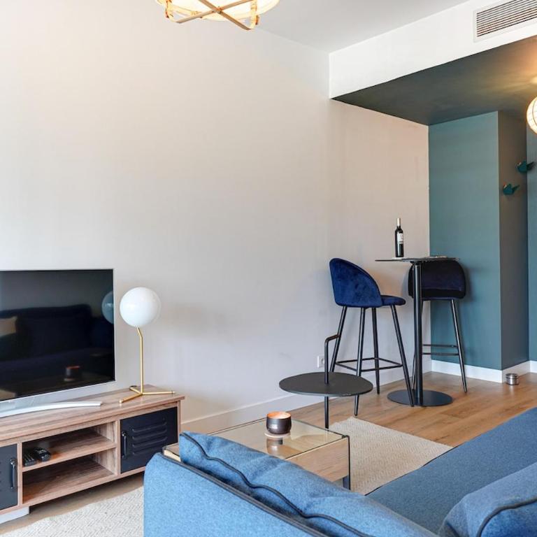 Downtown suite, parking, loggia, elevator, quiet - Appartement 1 Chambre - 7