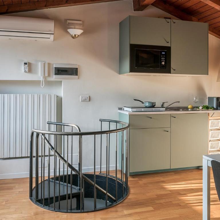 Elegant Villa With Modern Apartments in Milan - CityLife District - M1 - Appartamento con 2 Camere da Letto - 24