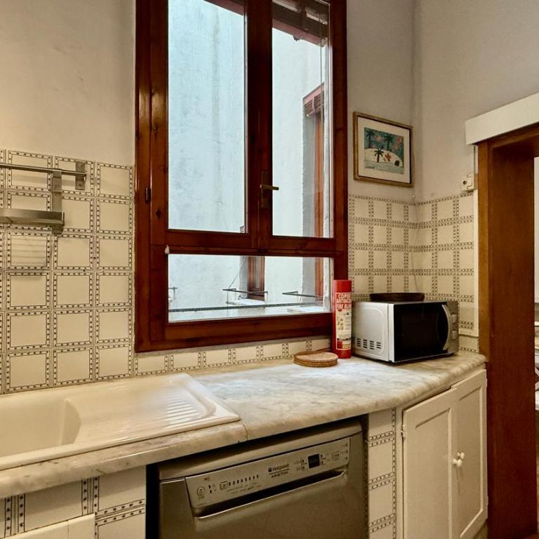 Zanobi 75 - Appartamento con 3 Camere da Letto - 8