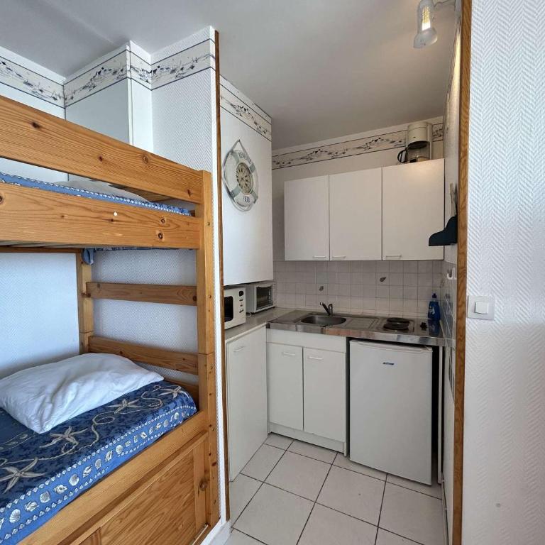 SJ280-04C - Appart Studio 4 couchages SAINT JEAN DE MONTS - Studio Apartment with Sea View - 11