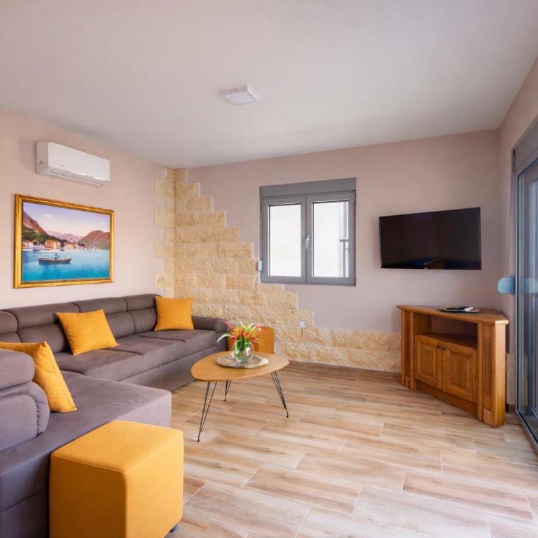 Apartments Bonaca - Apartment with Terrace - 2