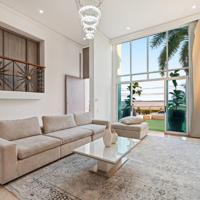 10BR Mansion Beachfront w Pool and Disco - Vacation Home - 37