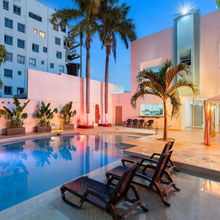 10BR Mansion Beachfront w Pool and Disco - Vacation Home - 58