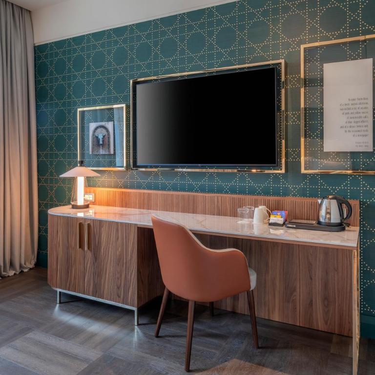 Hilton Turin Centre - Junior Suite - 2