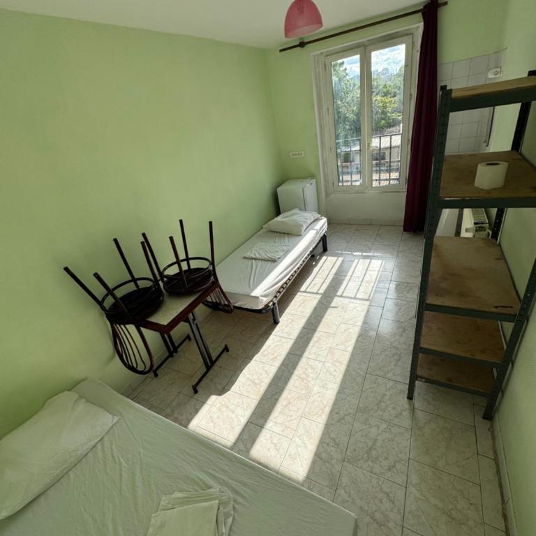 Hostel Wilson - Single Bed in Female Dormitory Room - 1