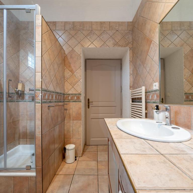 Soleil Provençal - Avec piscine privée - Three-Bedroom House - 10