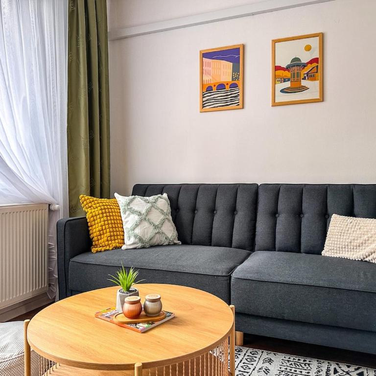 Cheyf Riverside Apartment - Two-Bedroom Apartment - 1