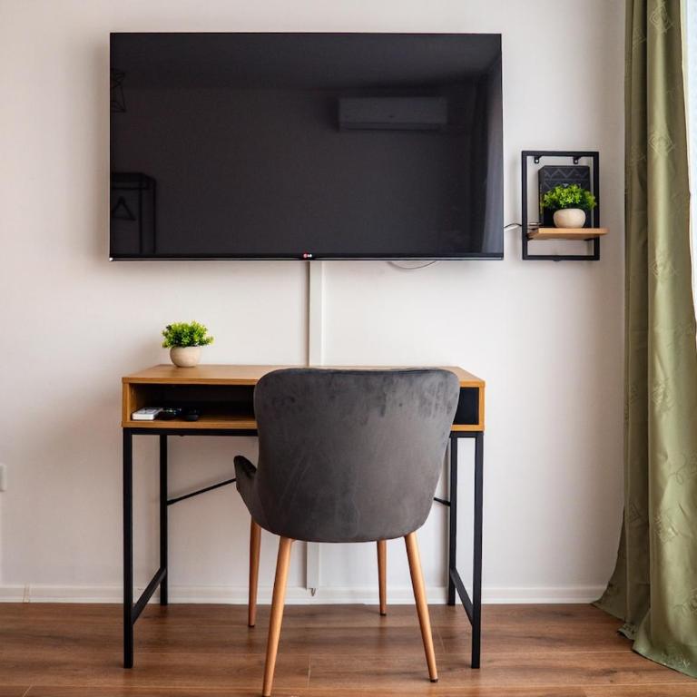 Cheyf Riverside Apartment - Two-Bedroom Apartment - 17