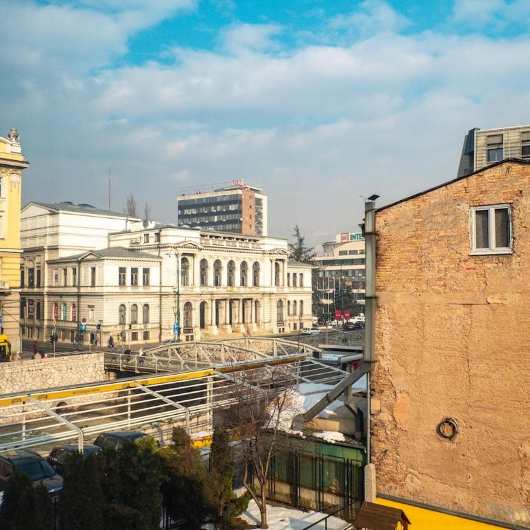 Cheyf Riverside Apartment - Two-Bedroom Apartment - 22
