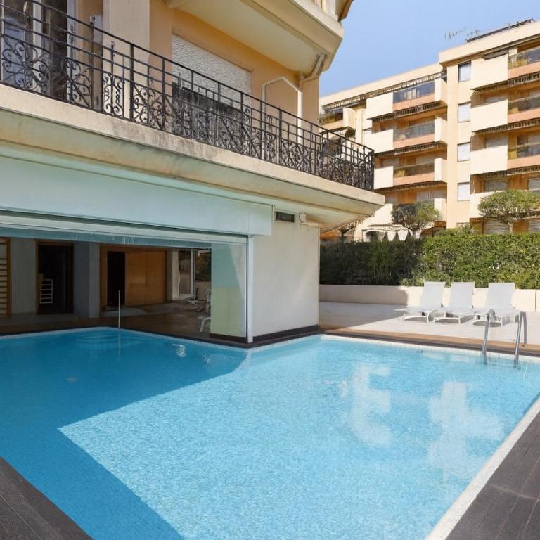 Appartement centre ville près de la plage - Apartamento de 1 dormitorio con balcón - 5