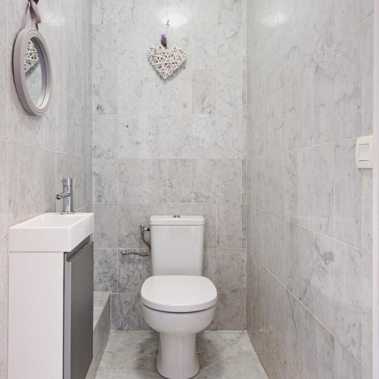 Appartement centre ville près de la plage - Apartamento de 1 dormitorio con balcón - 6
