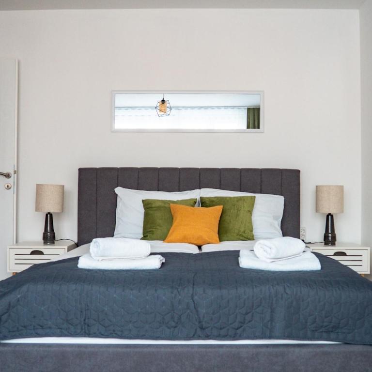 Cheyf Riverside Apartment - Two-Bedroom Apartment - 18