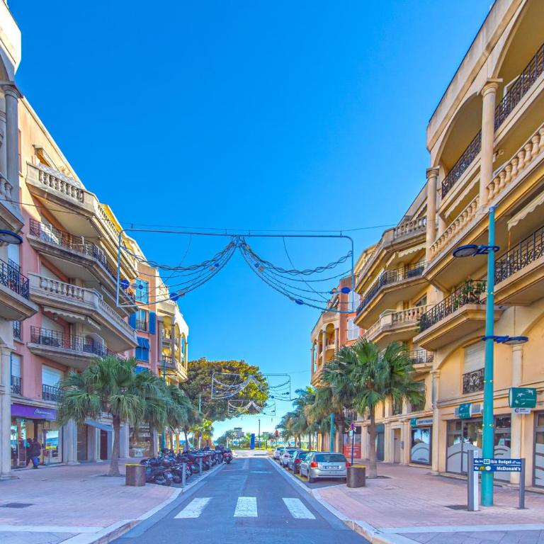 Appartement centre ville près de la plage - Apartamento de 1 dormitorio con balcón - 29