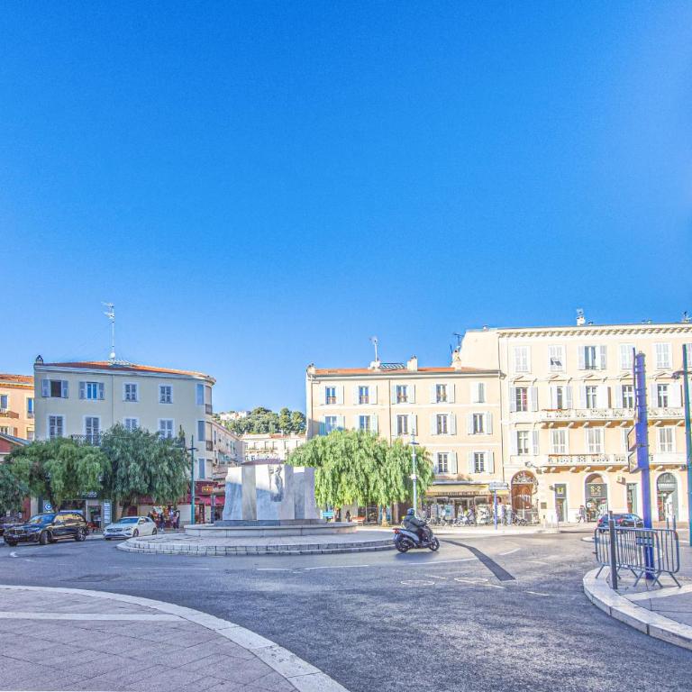 Appartement centre ville près de la plage - Apartamento de 1 dormitorio con balcón - 33
