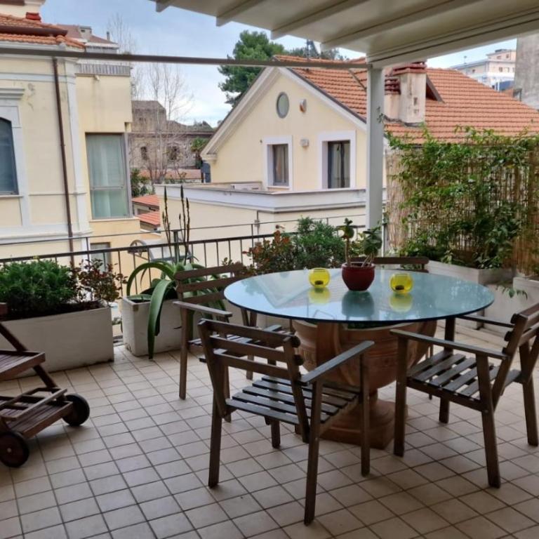 Centro e mare - 2 camere, terrazza e jacuzzi - Two-Bedroom Apartment - 15