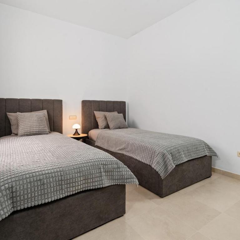 Stylish 2-Bedroom Apartment in Alcazaba Lagoon RDR529 - Apartamento de 2 dormitorios - 15