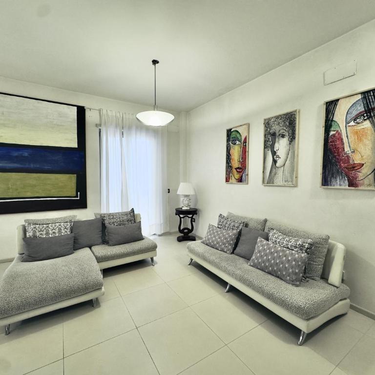 Centro e mare - 2 camere, terrazza e jacuzzi - Two-Bedroom Apartment - 3