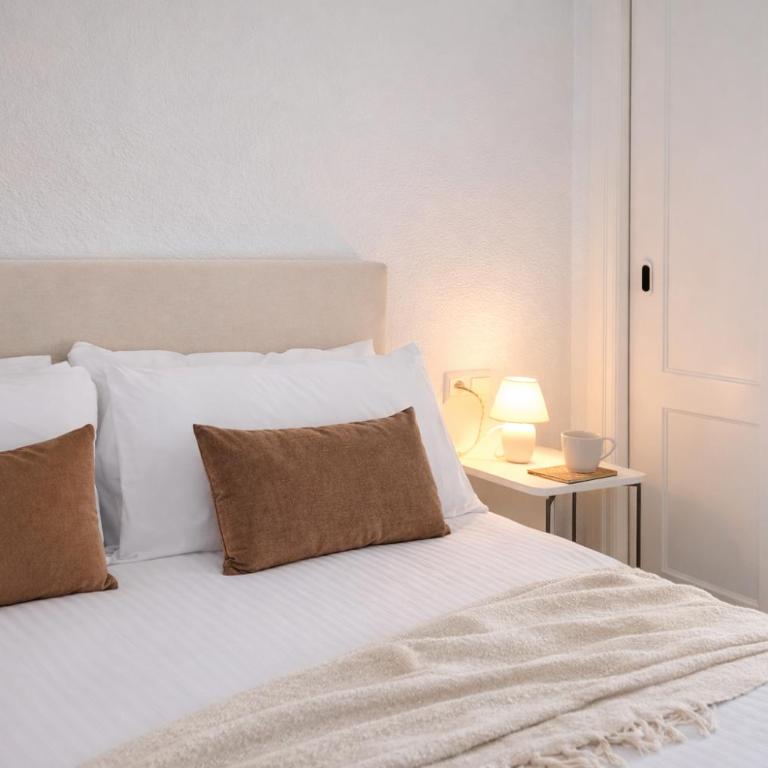 Noctua Puerto Banus 003 - Three-Bedroom Apartment - 5