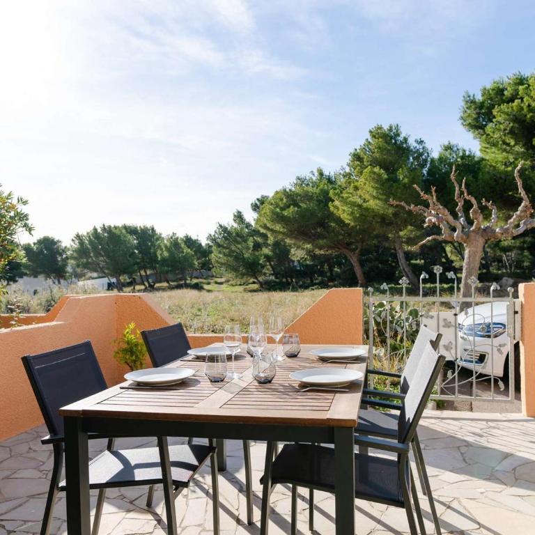 Pavillon T3 avec piscine, climatisation et parking à Narbonne-Plage - FR-1-409-248 - Villa - 16