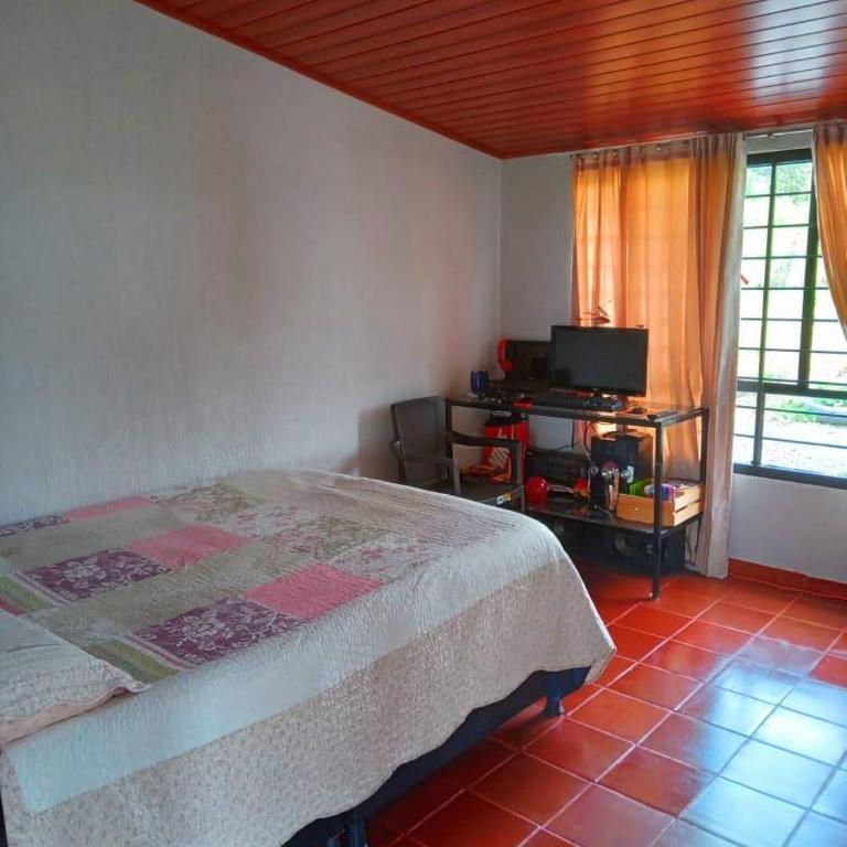 Finca La Milagrosa - Twin Room - 1