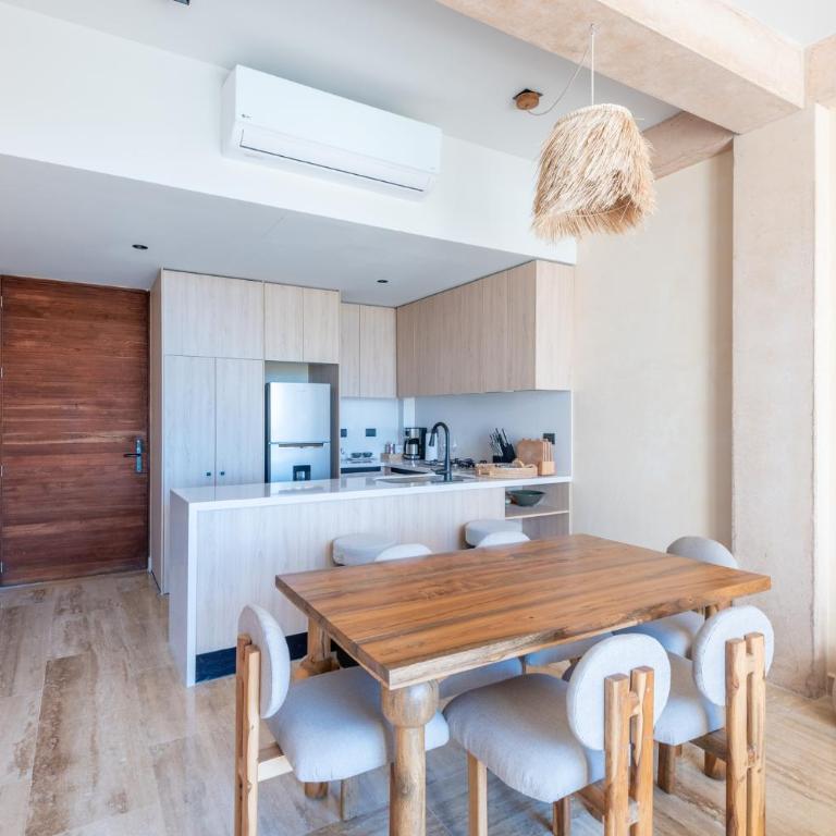 Corasol, Relaxed Stay with Terrace & Full Amenities - Two-Bedroom Family Apartment - 4