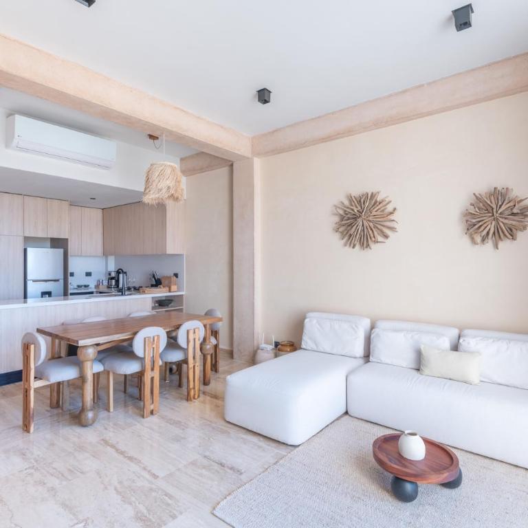 Corasol, Relaxed Stay with Terrace & Full Amenities - Two-Bedroom Family Apartment - 8